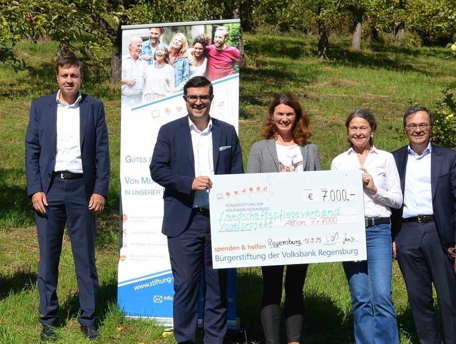 7.000 € für bedrohte Vogelarten – Bürgerstiftung der Volksbank Regensburg unterstützt Lebensraum-Projekt in Regensburg